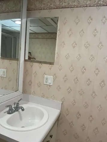 564 Brittany L Delray Beach FL 33446