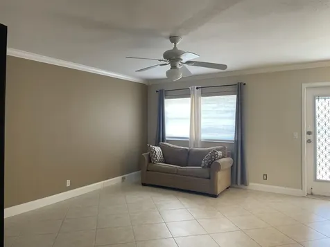 564 Brittany L Delray Beach FL 33446
