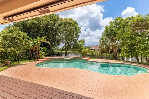 132 Catania Way Royal Palm Beach FL 33411