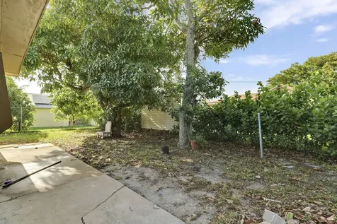 110 Nw 5th Court Boynton Beach FL 33435