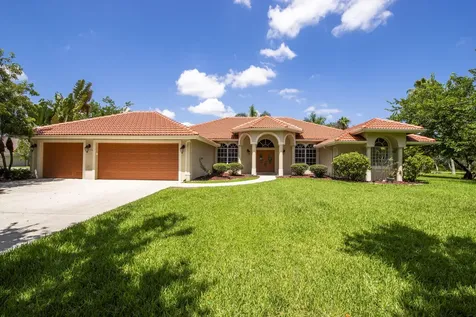 5681 Lago Del Sol Drive Lake Worth FL 33449