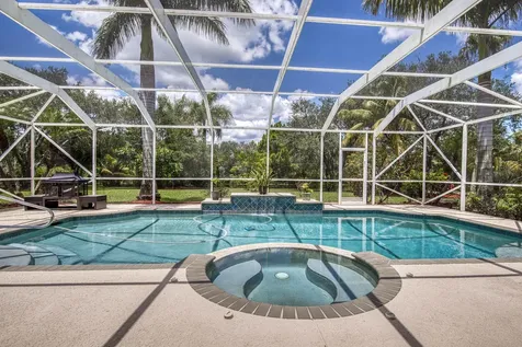 5681 Lago Del Sol Drive Lake Worth FL 33449