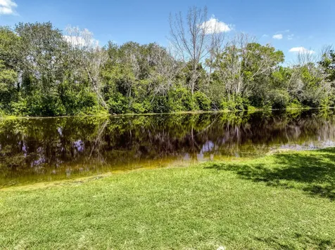 5681 Lago Del Sol Drive Lake Worth FL 33449