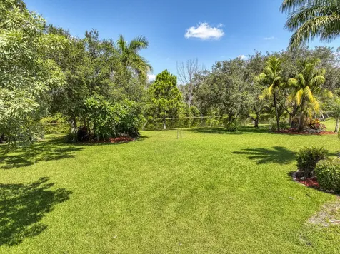 5681 Lago Del Sol Drive Lake Worth FL 33449