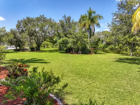5681 Lago Del Sol Drive Lake Worth FL 33449