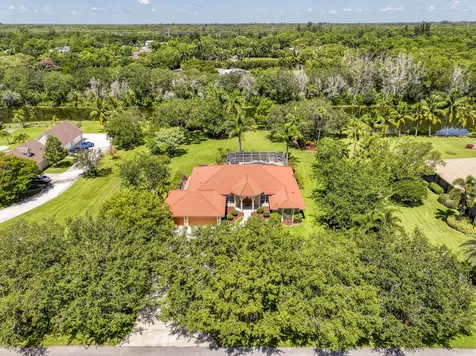 5681 Lago Del Sol Drive Lake Worth FL 33449