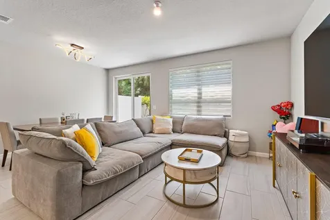 5611 Enclave Drive Mangonia Park FL 33407