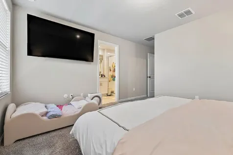 5611 Enclave Drive Mangonia Park FL 33407