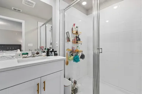 5611 Enclave Drive Mangonia Park FL 33407