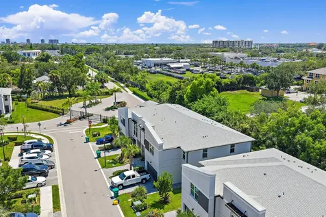 5611 Enclave Drive Mangonia Park FL 33407