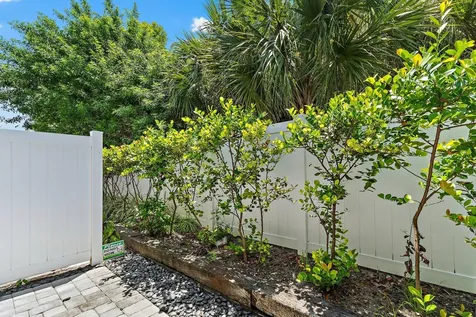 5611 Enclave Drive Mangonia Park FL 33407