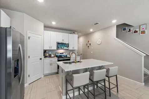 5611 Enclave Drive Mangonia Park FL 33407