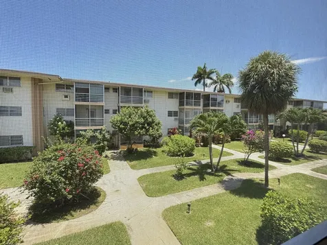 17001 Ne 13th Avenue Miami FL 33162