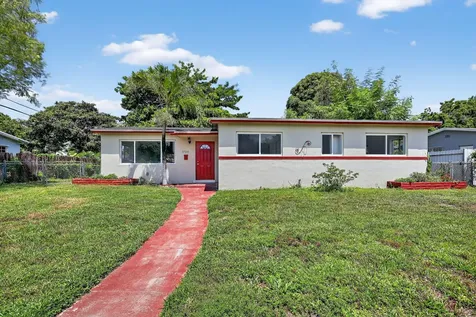 17131 Nw Miami Court Miami FL 33169