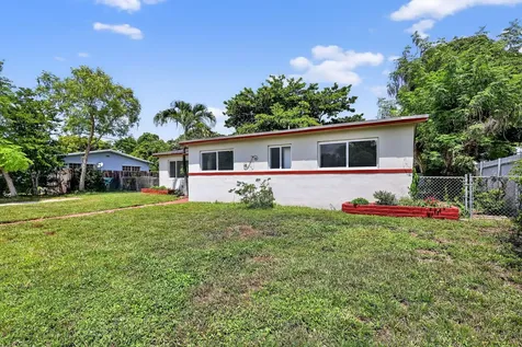 17131 Nw Miami Court Miami FL 33169