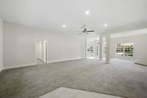 5801 Nw Dana Circle Port Saint Lucie FL 34986