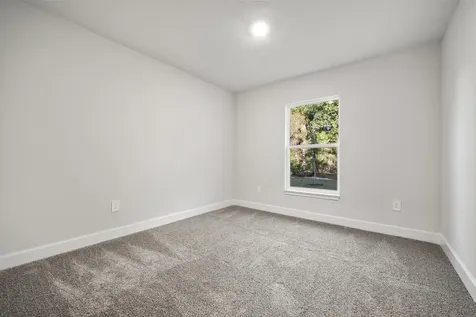 372 Sw Feldman Avenue Port Saint Lucie FL 34953
