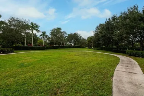11699 Blackwoods Lane Palm Beach Gardens FL 33412