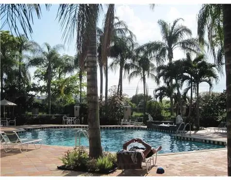 1721 Village 303 Boulevard West Palm Beach FL 33409