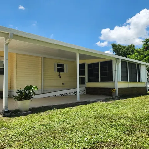 218 W Caribbean Port Saint Lucie FL 34952
