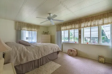 218 W Caribbean Port Saint Lucie FL 34952