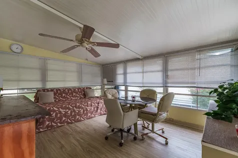 218 W Caribbean Port Saint Lucie FL 34952