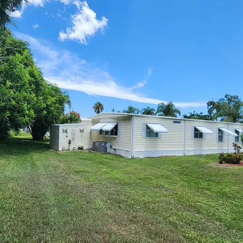 218 W Caribbean Port Saint Lucie FL 34952