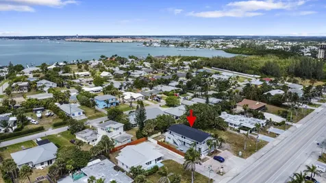 1115 S Ocean Drive Fort Pierce FL 34949