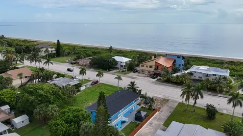 1115 S Ocean Drive Fort Pierce FL 34949