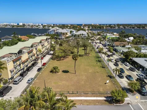 201 E Ocean Avenue Lantana FL 33462