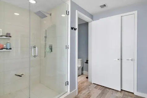 650 Ne 32nd Street Miami FL 33137