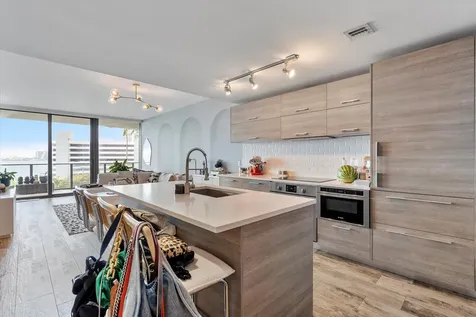 650 Ne 32nd Street Miami FL 33137