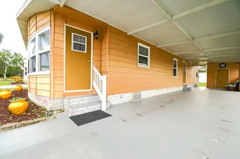 8611 Mary Ann Lane Port Saint Lucie FL 34952