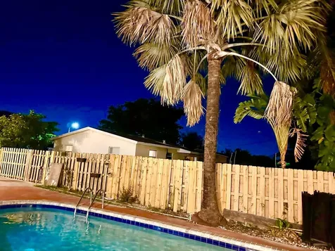 601 Nw 38th Street Deerfield Beach FL 33064
