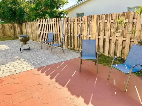 601 Nw 38th Street Deerfield Beach FL 33064
