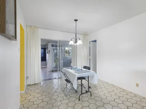 6975 Nw 12th Street Margate FL 33063