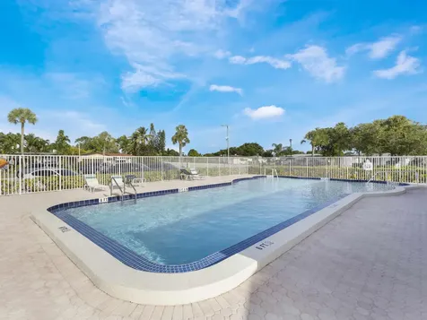 6975 Nw 12th Street Margate FL 33063