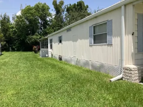 206 W Caribbean Port Saint Lucie FL 34952