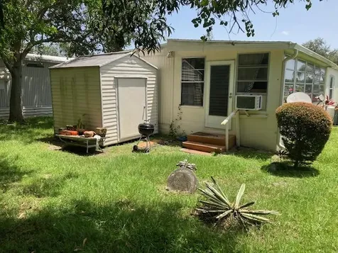 206 W Caribbean Port Saint Lucie FL 34952