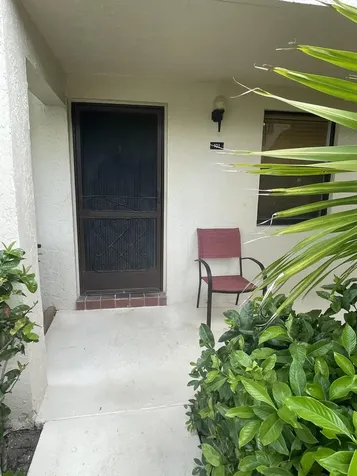 4598 Lucerne Lakes 101 Boulevard Lake Worth FL 33467