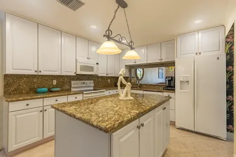 533 Prestwick Circle Palm Beach Gardens FL 33418