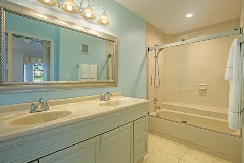 533 Prestwick Circle Palm Beach Gardens FL 33418