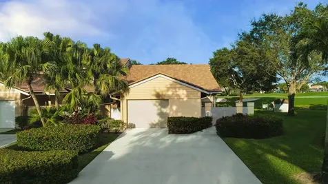 533 Prestwick Circle Palm Beach Gardens FL 33418