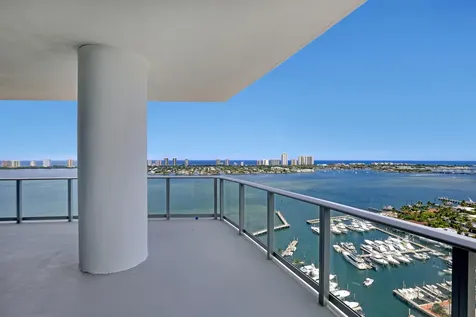 220 Lake Shore Drive Lake Park FL 33403