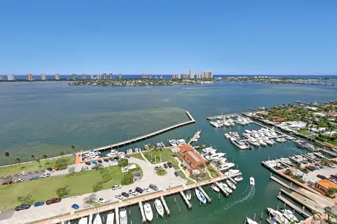 220 Lake Shore Drive Lake Park FL 33403