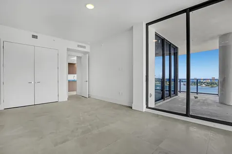 220 Lake Shore Drive Lake Park FL 33403