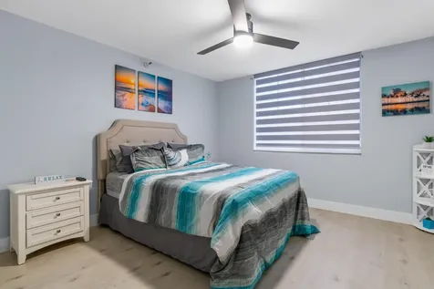 140 Yacht Club 107 Way Hypoluxo FL 33462