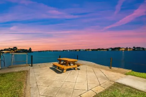 140 Yacht Club 107 Way Hypoluxo FL 33462