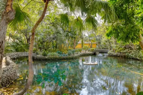 140 Yacht Club 107 Way Hypoluxo FL 33462