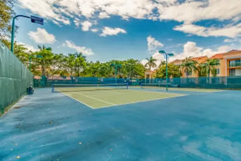 140 Yacht Club 107 Way Hypoluxo FL 33462